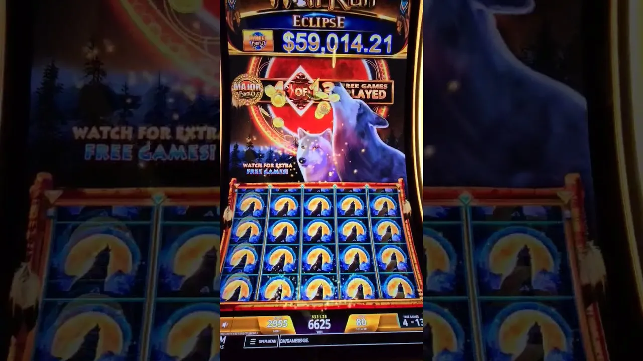 Wolf Run Eclipse Big Win, Stacked Wilds Explode