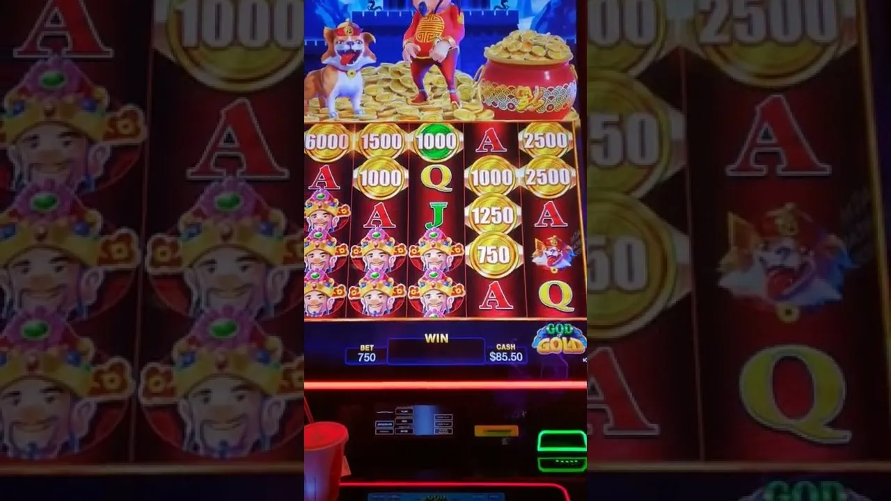 God of Gold Slot Machine Win: Base Game 20,000x